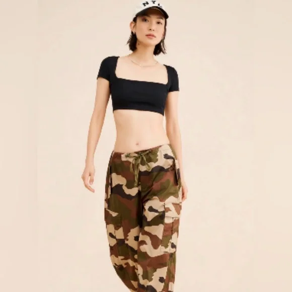 Good American Camo Parachute Pants, SMALL NWT - Picture 2 of 5